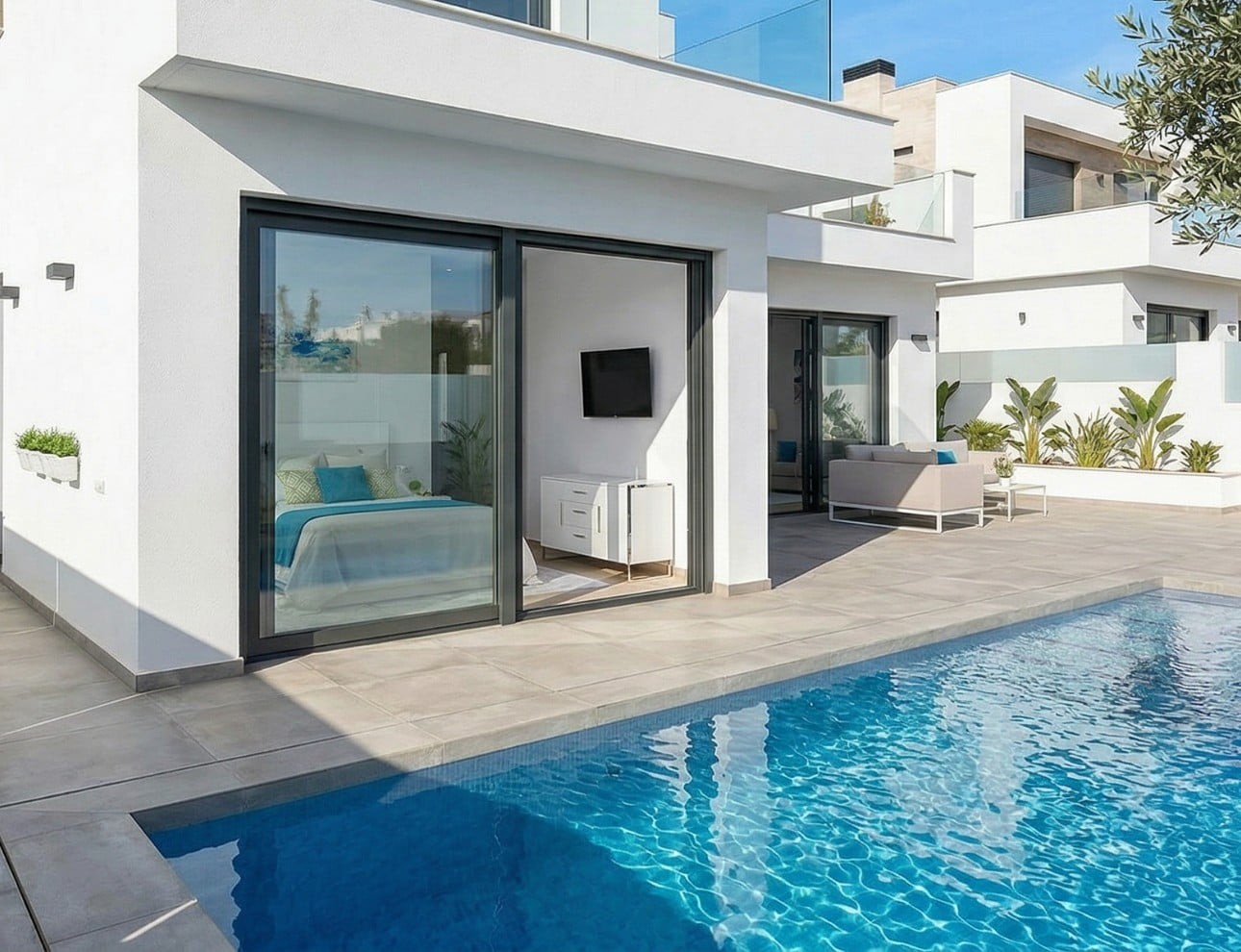 Annual Home Costs in Spain - 5